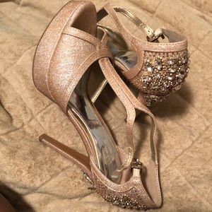 Prom shoes 8m